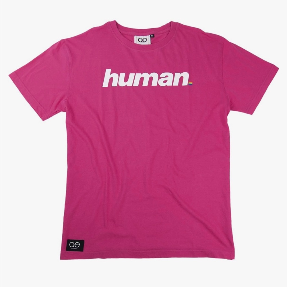 🏳️‍🌈 NWT! QE Unisex Human Tshirt